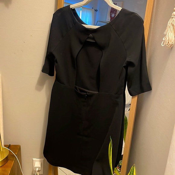 Black dress - Picture 2 of 2